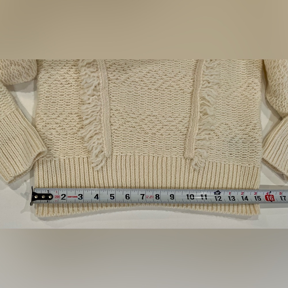 GAP Wool Blend Cable Knit Frilly Cream Fringe Extra Small Sweater - Picture 5 of 13